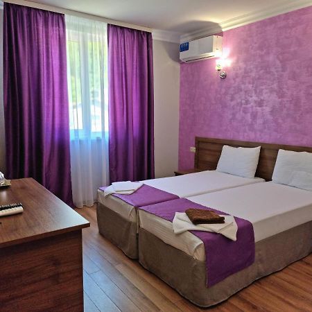 Nobi Guest House Gagra Kültér fotó